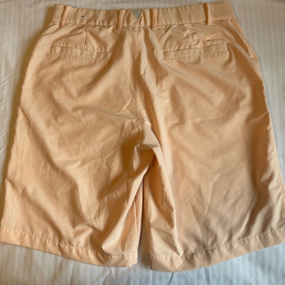 Nike Pink Golf Shorts Lightweight Performance - Picture 8 of 9
